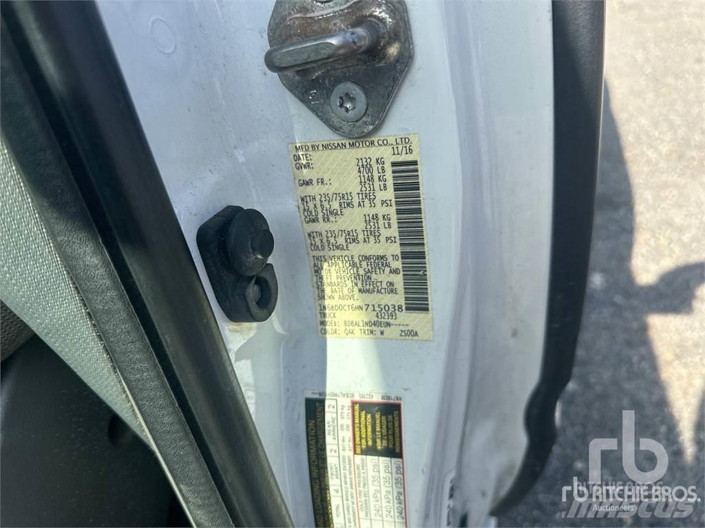 Nissan FRONTIER Pikaplar
