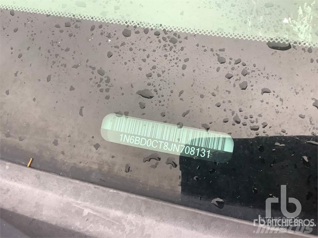 Nissan FRONTIER Pikaplar