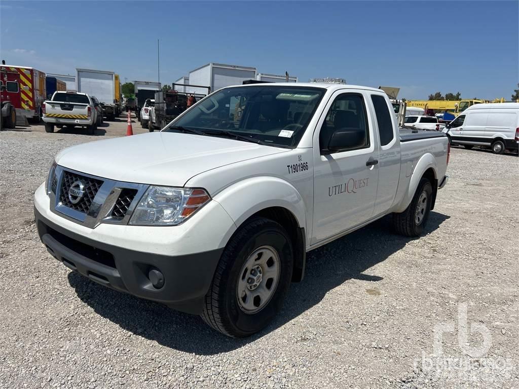 Nissan FRONTIER Pikaplar