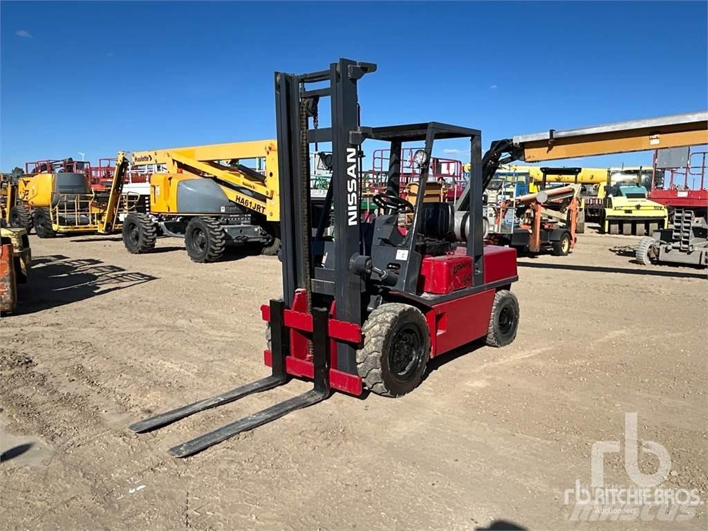 Nissan PF60 Dizel forkliftler