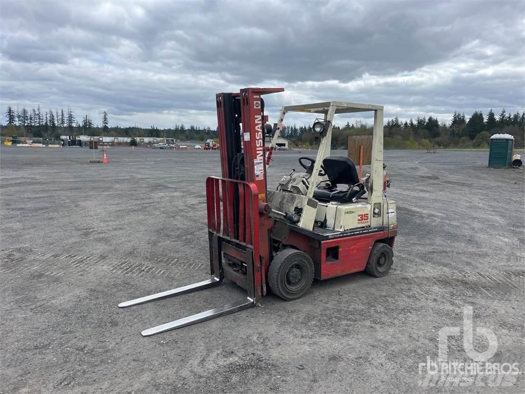 Nissan PH01A18V Dizel forkliftler