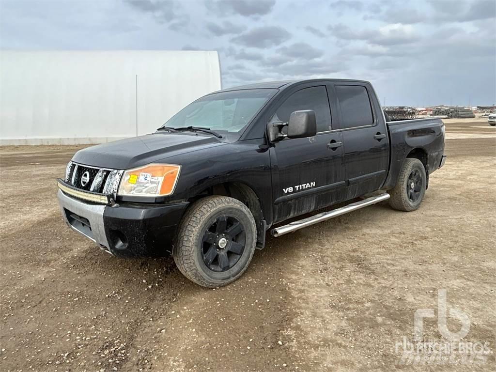 Nissan TITAN Pikaplar