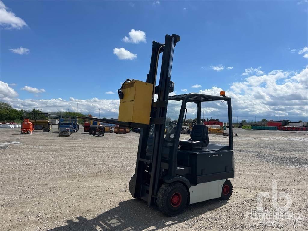 OM EU25 Elektrikli forkliftler