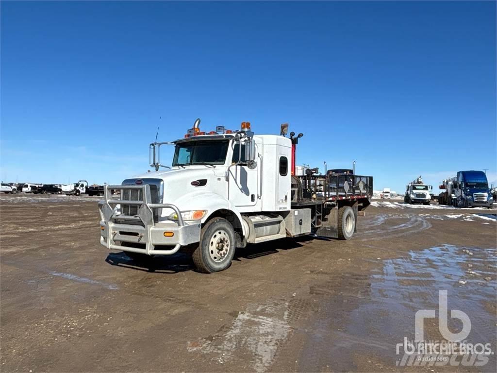 Peterbilt 335 Araç üzeri vinçler
