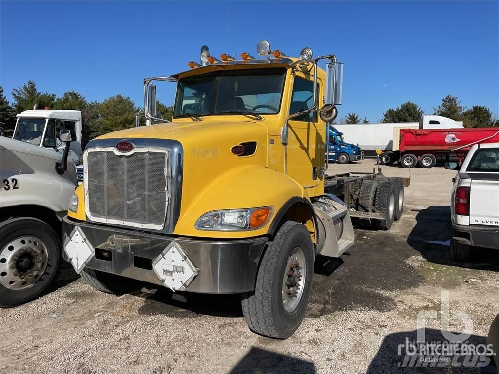 Peterbilt 348 Çekiciler