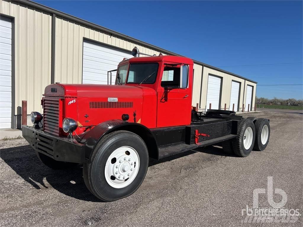 Peterbilt 354DT Çekiciler