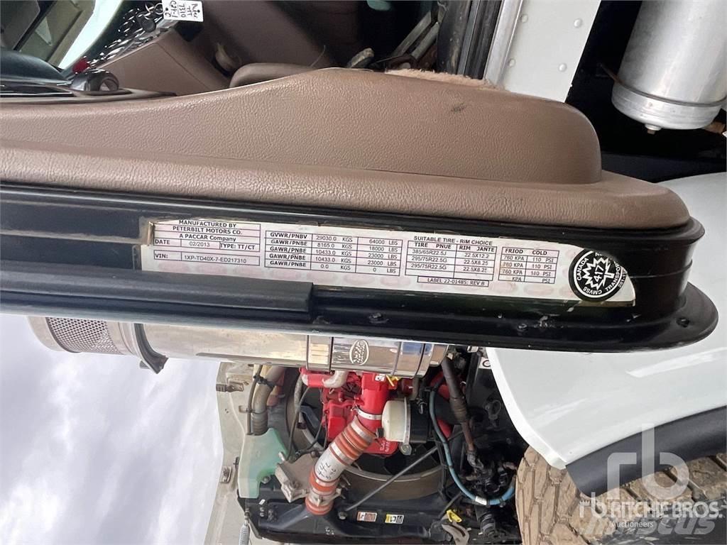 Peterbilt 367 Düz Platformlu Oto Çekiciler/vinçli kamyonlar