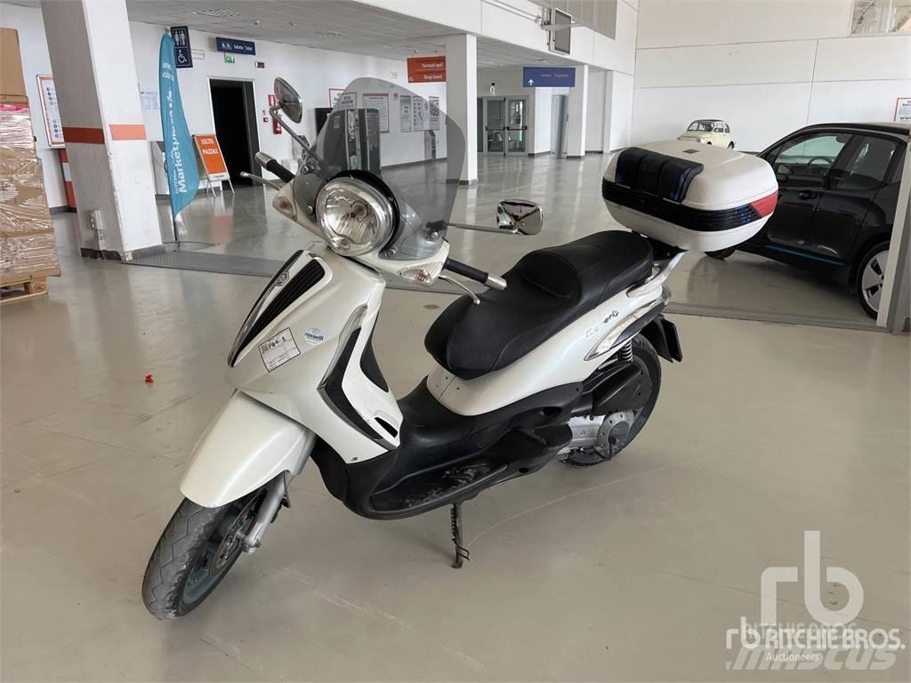 Piaggio BEVERLY Otomobiller