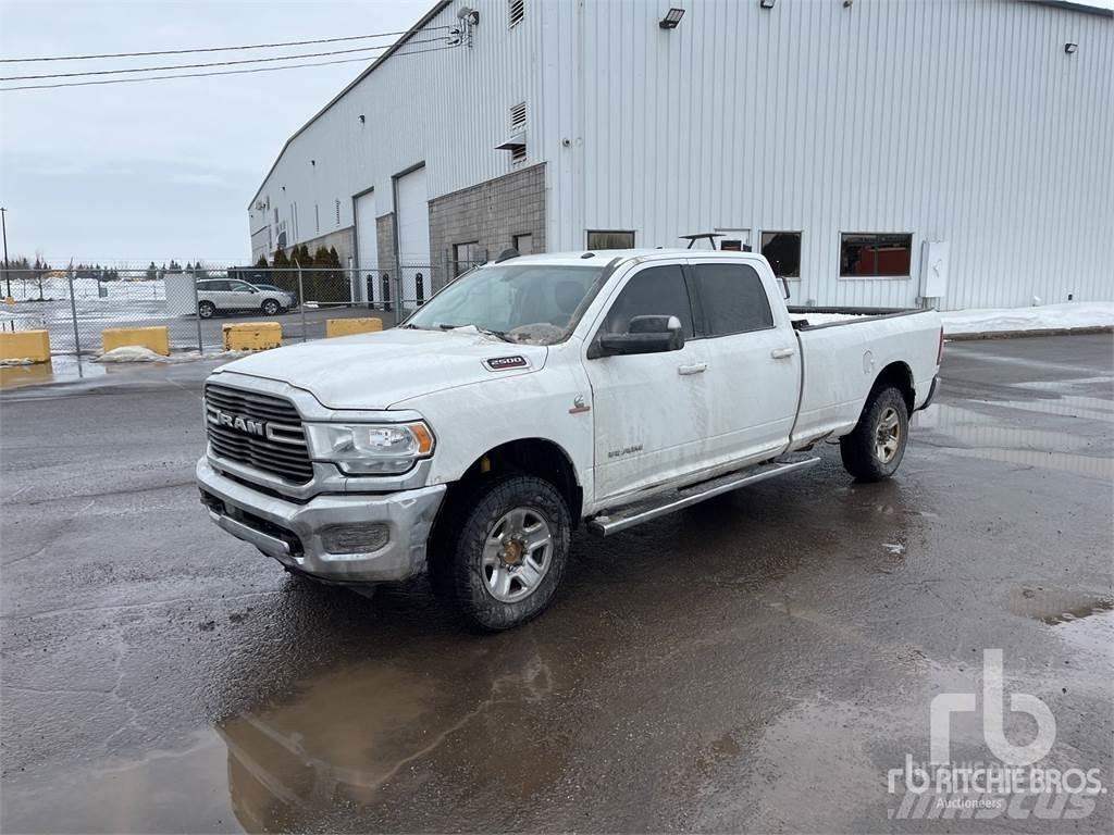 RAM 2500 Pikaplar