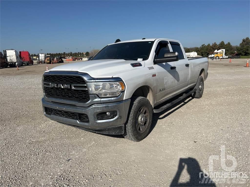 RAM 2500 Pikaplar