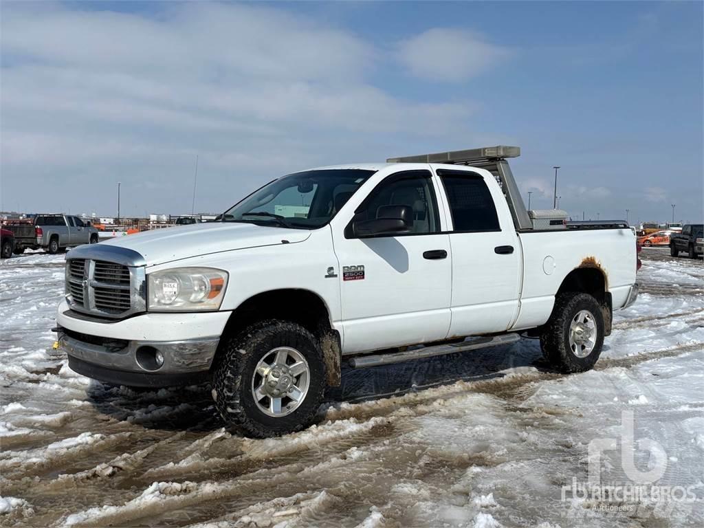 RAM 2500 Pikaplar