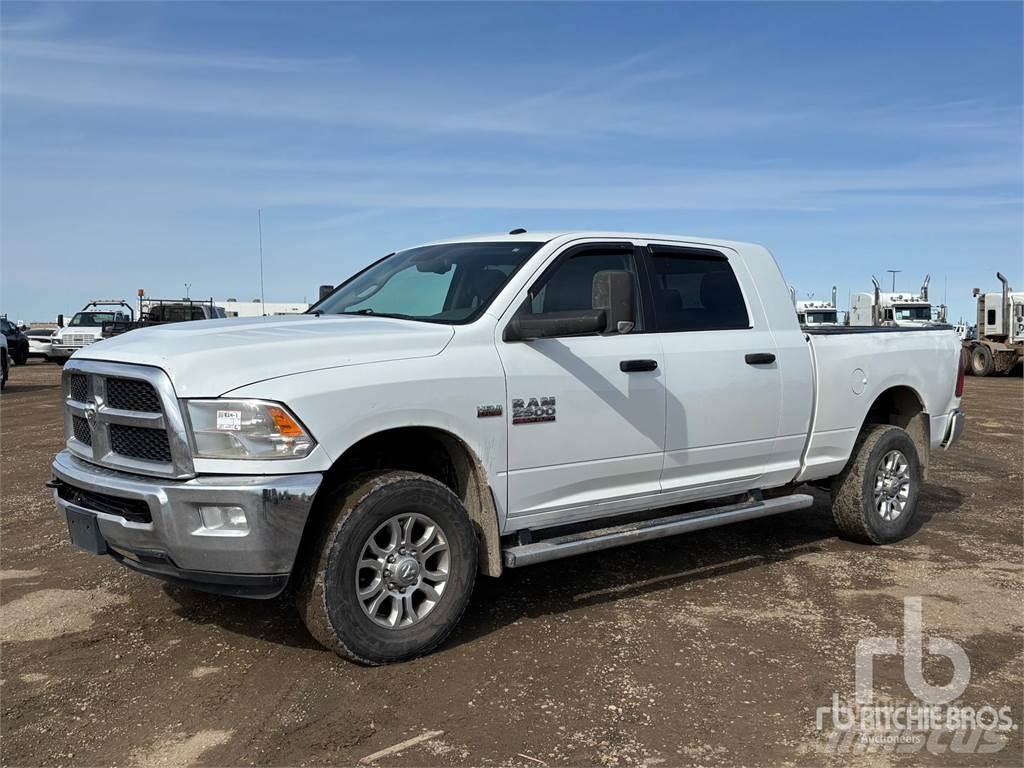 RAM 2500 Pikaplar