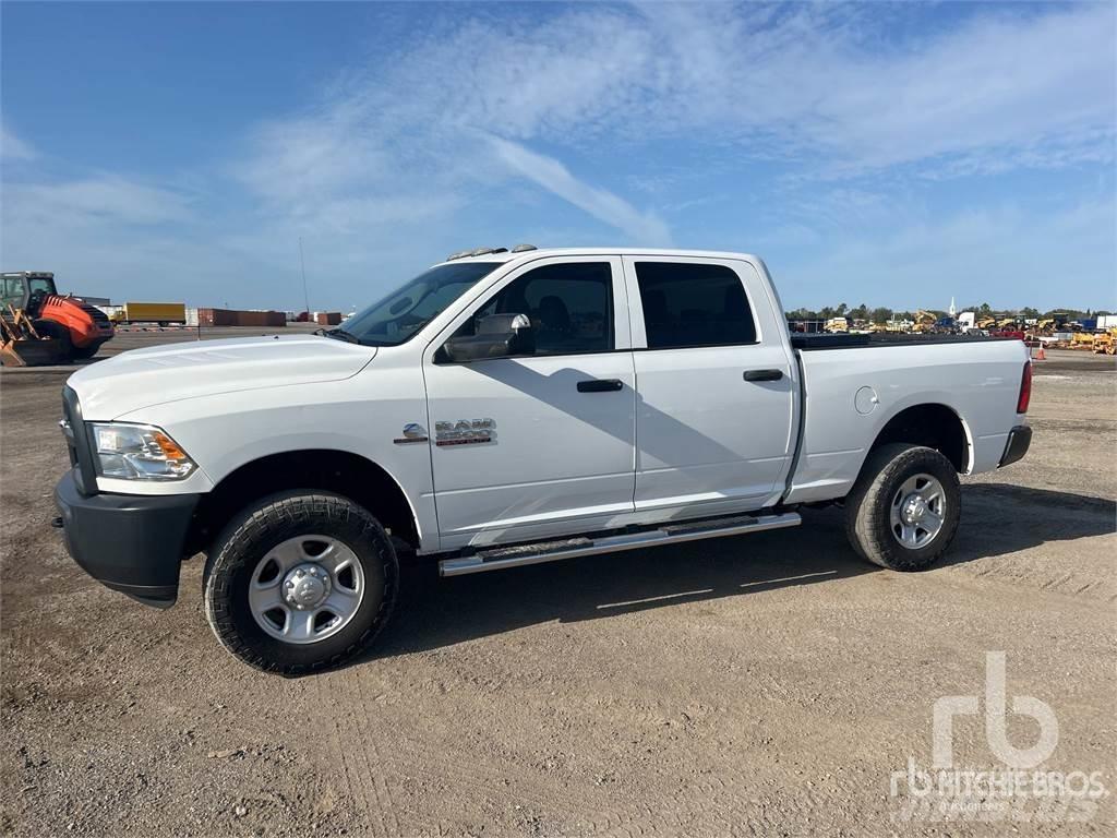 RAM 2500 Pikaplar