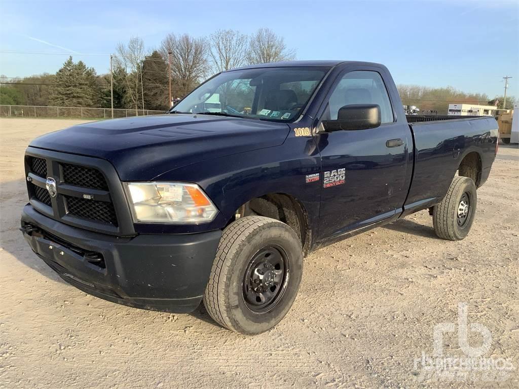RAM 2500 Pikaplar