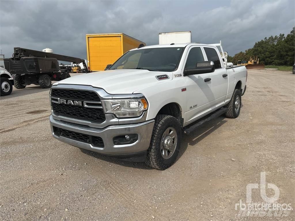 RAM 2500 Pikaplar