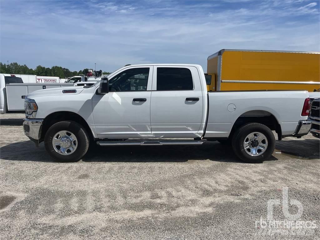 RAM 2500 Pikaplar