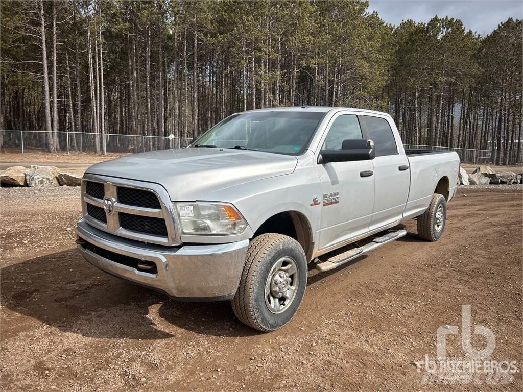 RAM 2500 Pikaplar