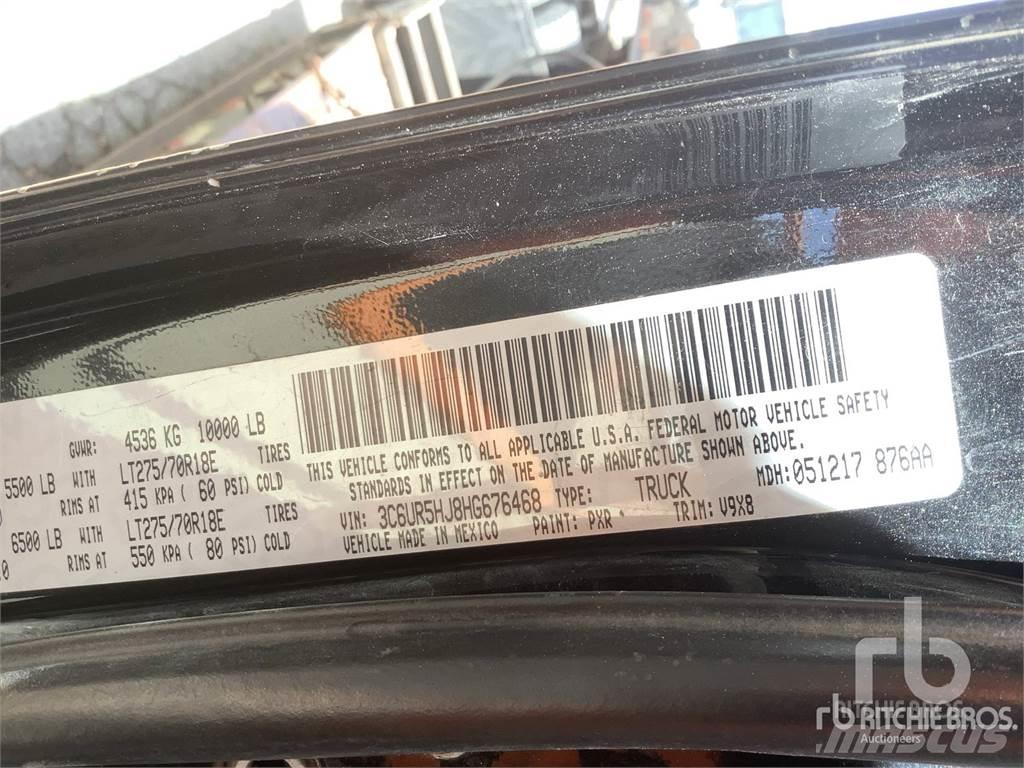RAM 2500 Pikaplar