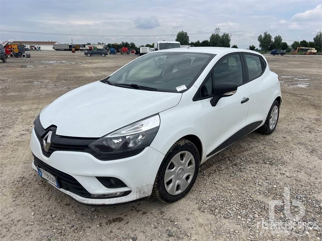 Renault CLIO Panel vanlar