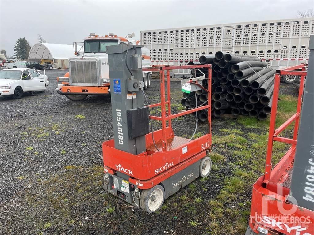 SkyJack SJ12 Körüklü personel platformları