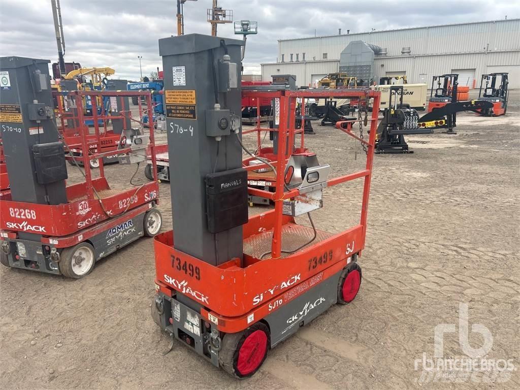 SkyJack SJ16 Dış cephe asansörleri