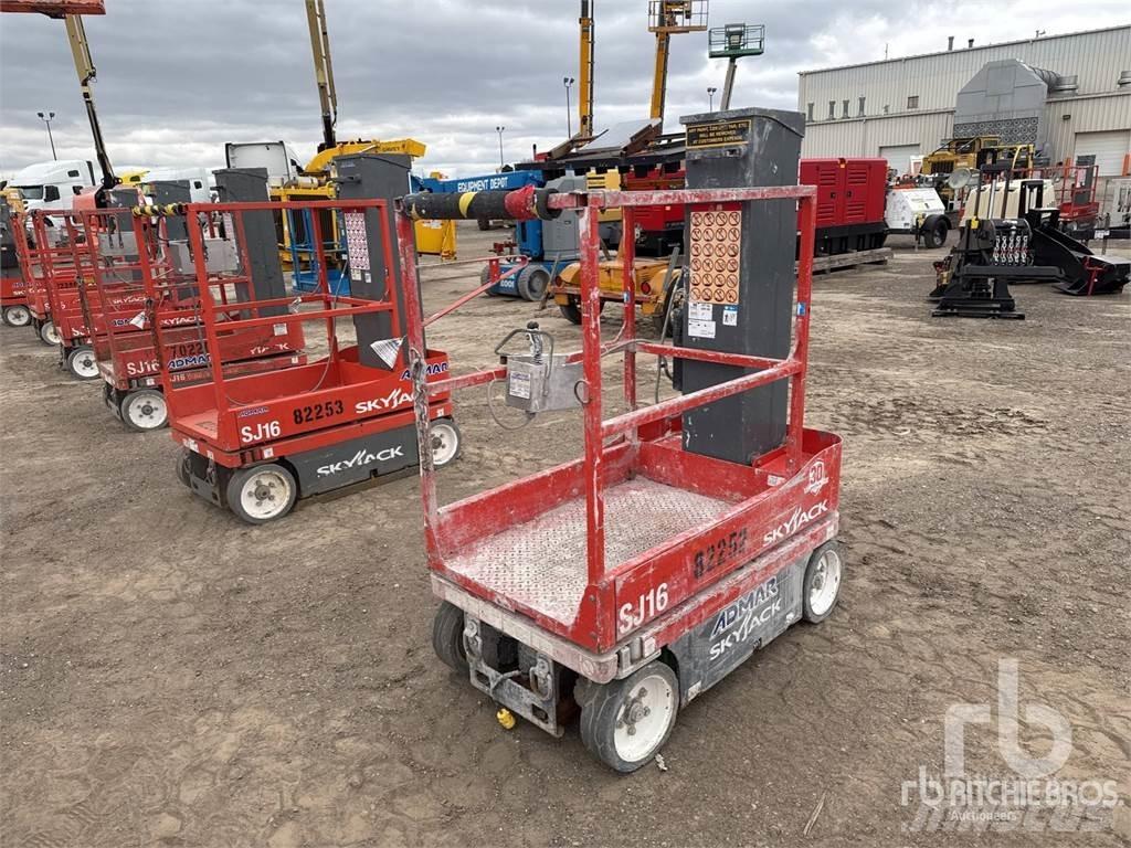 SkyJack SJ16 Dış cephe asansörleri
