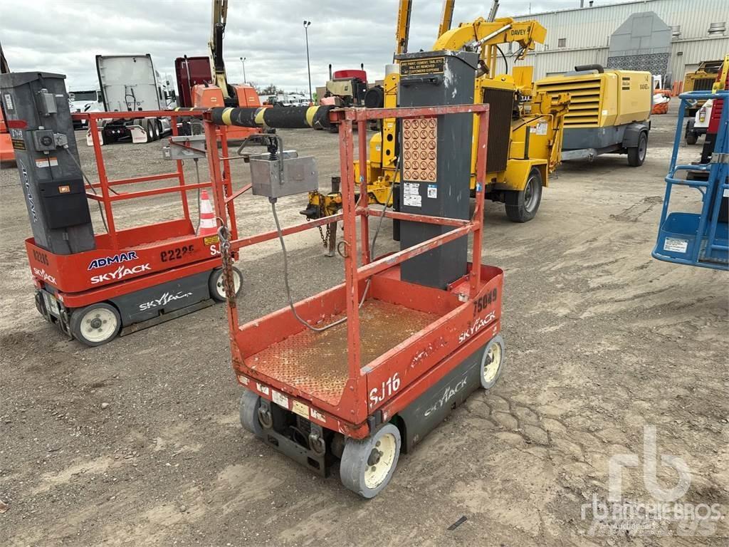 SkyJack SJ16 Dış cephe asansörleri