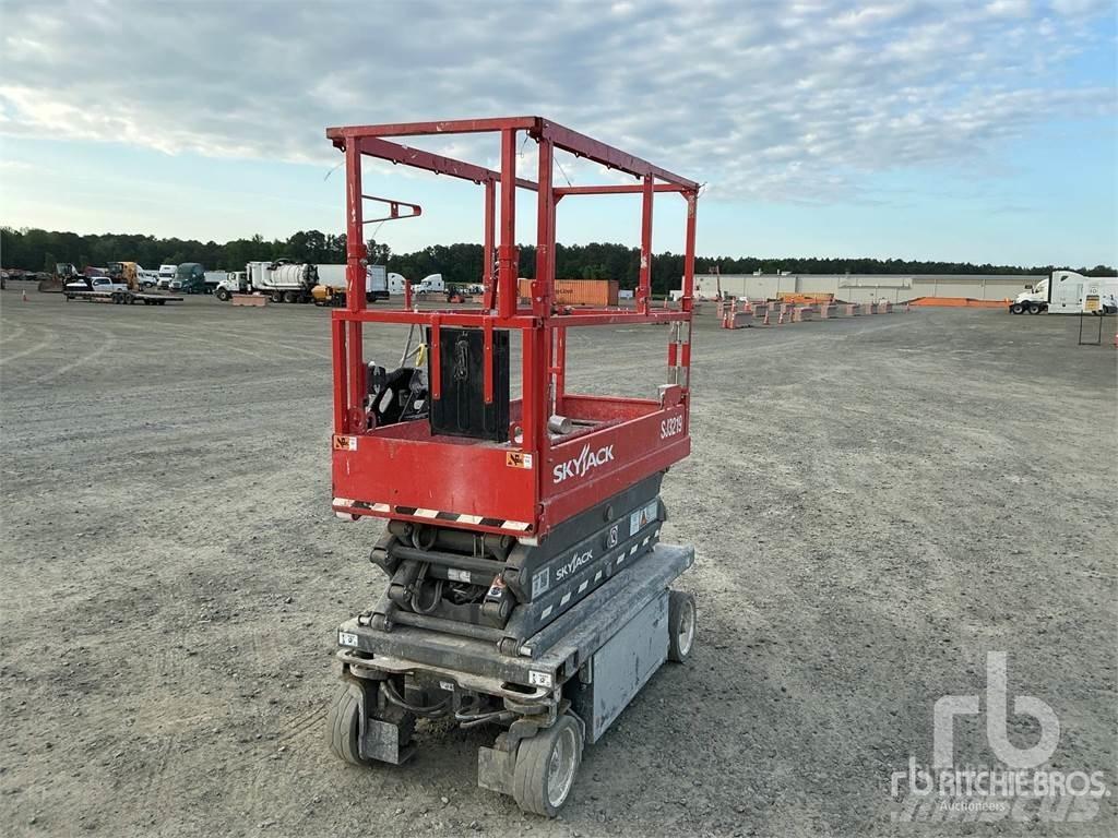 SkyJack SJ3219 Makasli platformlar