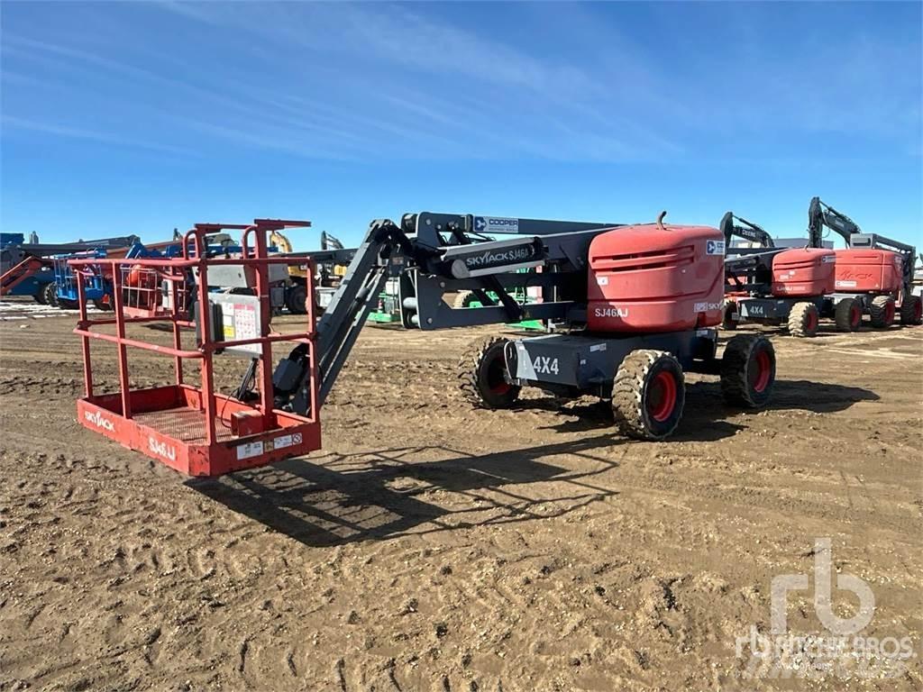 SkyJack SJ46AJ Körüklü personel platformları