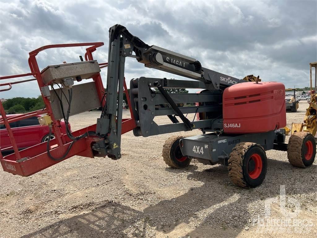 SkyJack SJ46AJ Körüklü personel platformları
