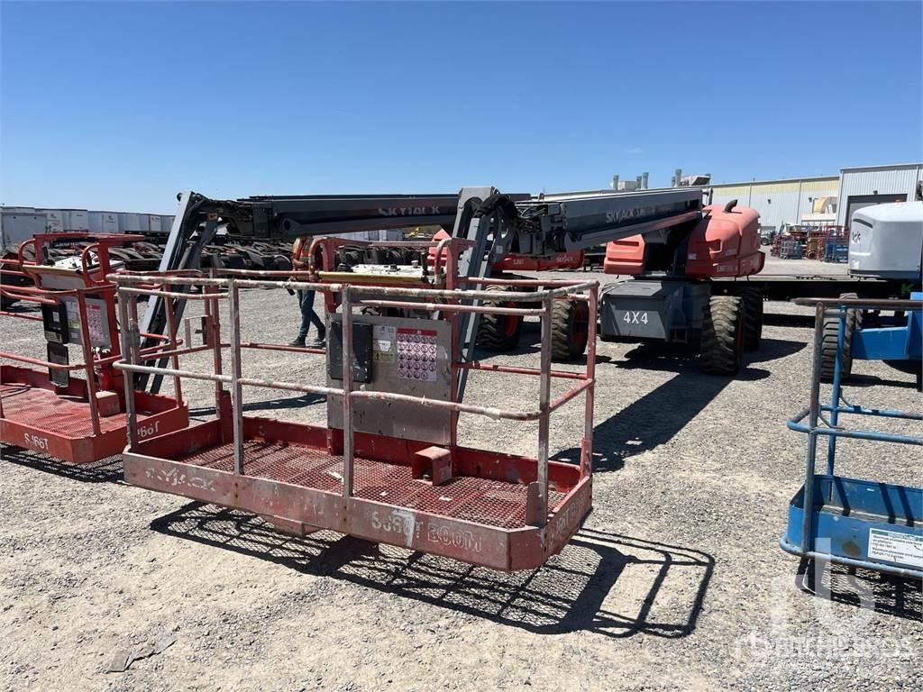 SkyJack SJ66T Körüklü personel platformları
