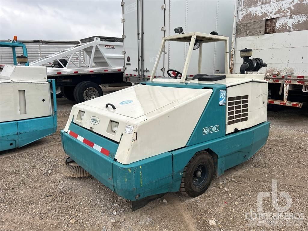 Tennant 800 Cadde süpürücüler
