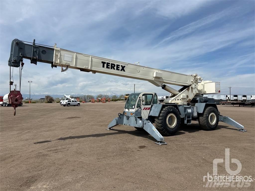 Terex CD225 Arazi Tipi Vinçler (RT)