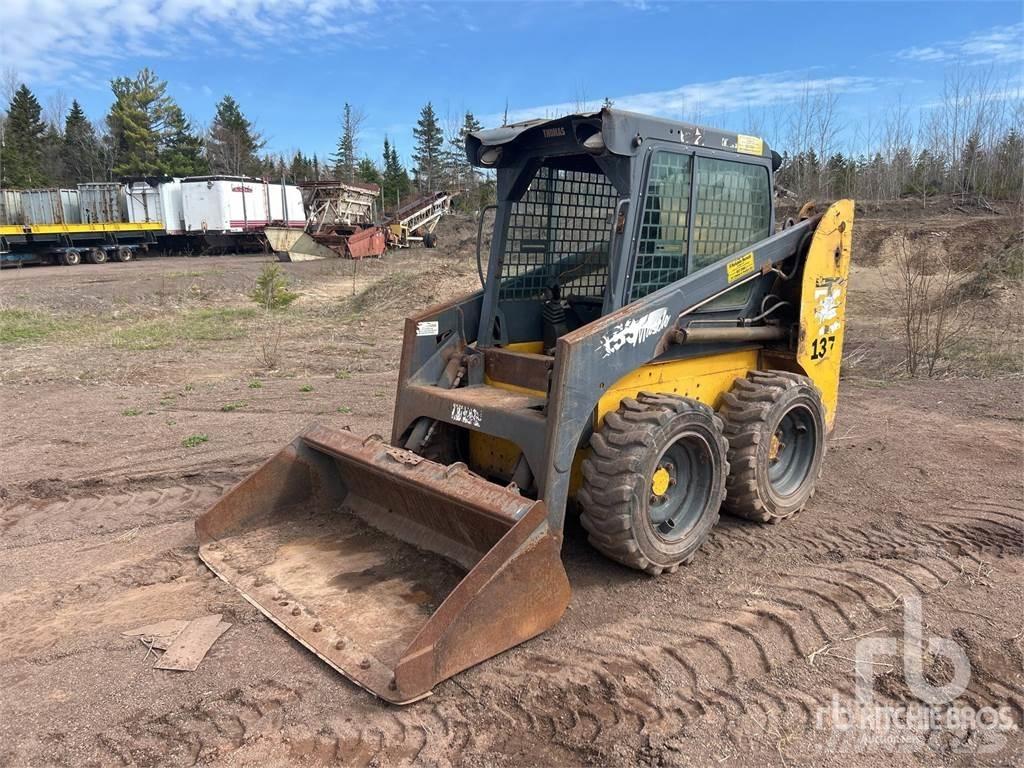 Thomas 137 Skid steer loderler