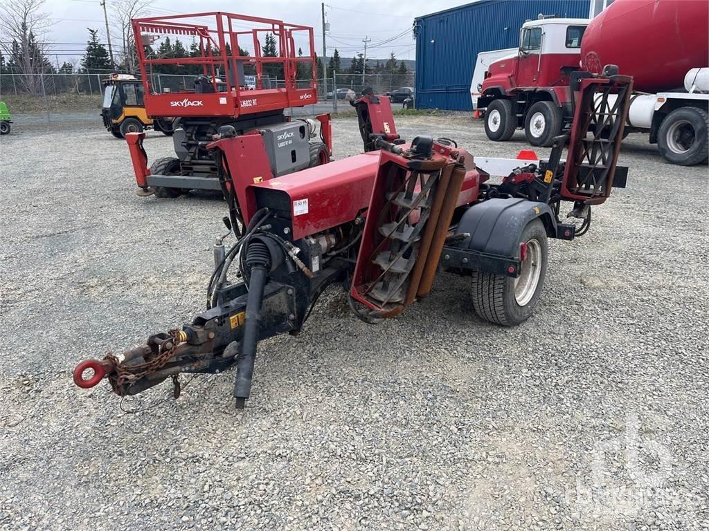 Toro 2700 Diger yol bakim makinalari