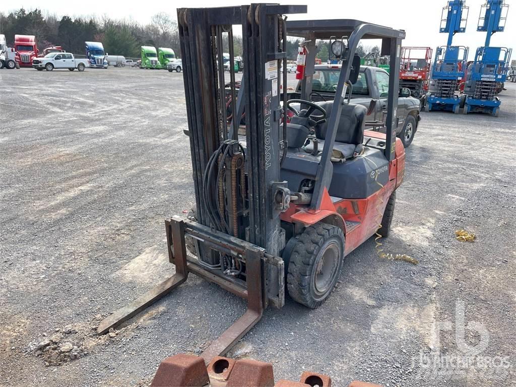 Toyota 7FGU25 Dizel forkliftler