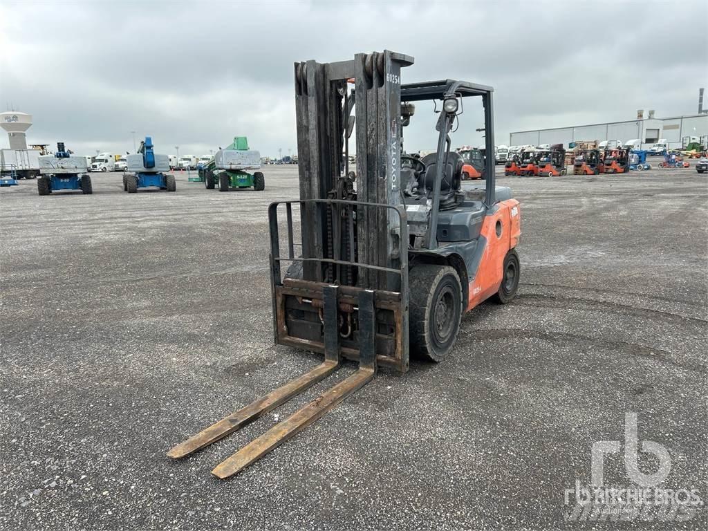 Toyota 8FD45U Dizel forkliftler