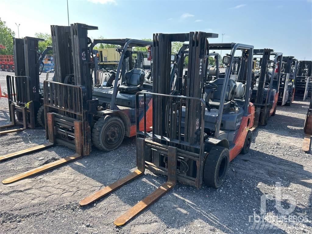 Toyota 8FGU25 Dizel forkliftler