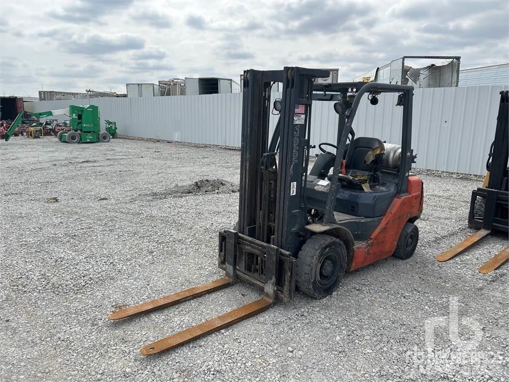Toyota 8FGU25 Dizel forkliftler