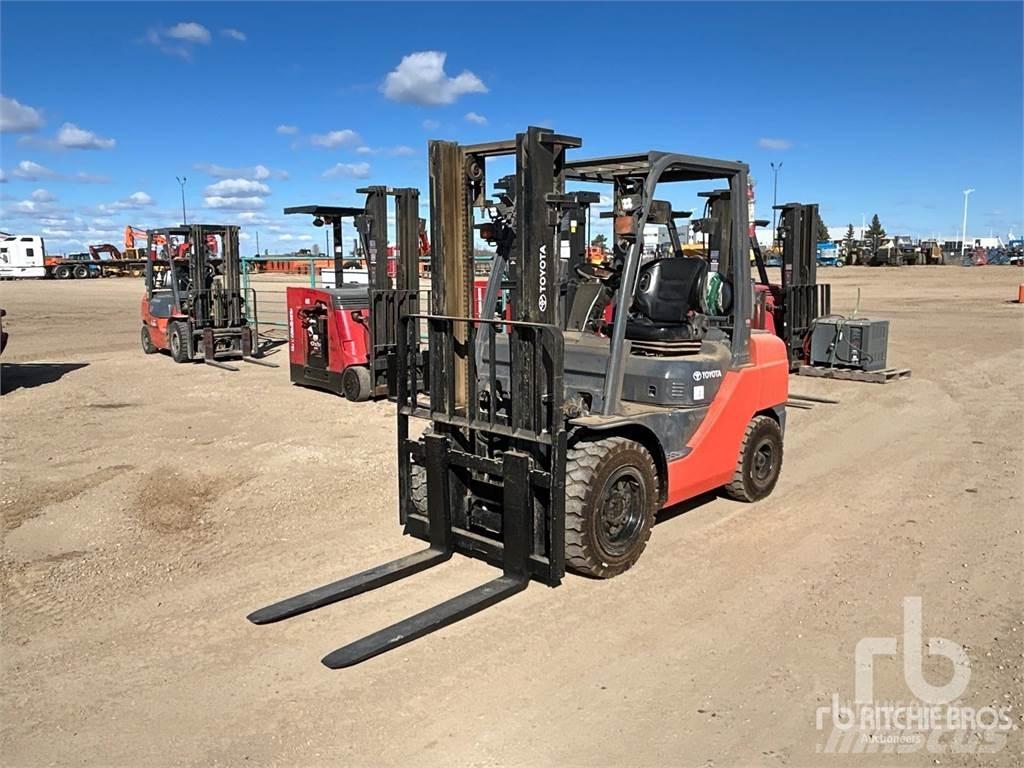 Toyota 8FGU32 Dizel forkliftler