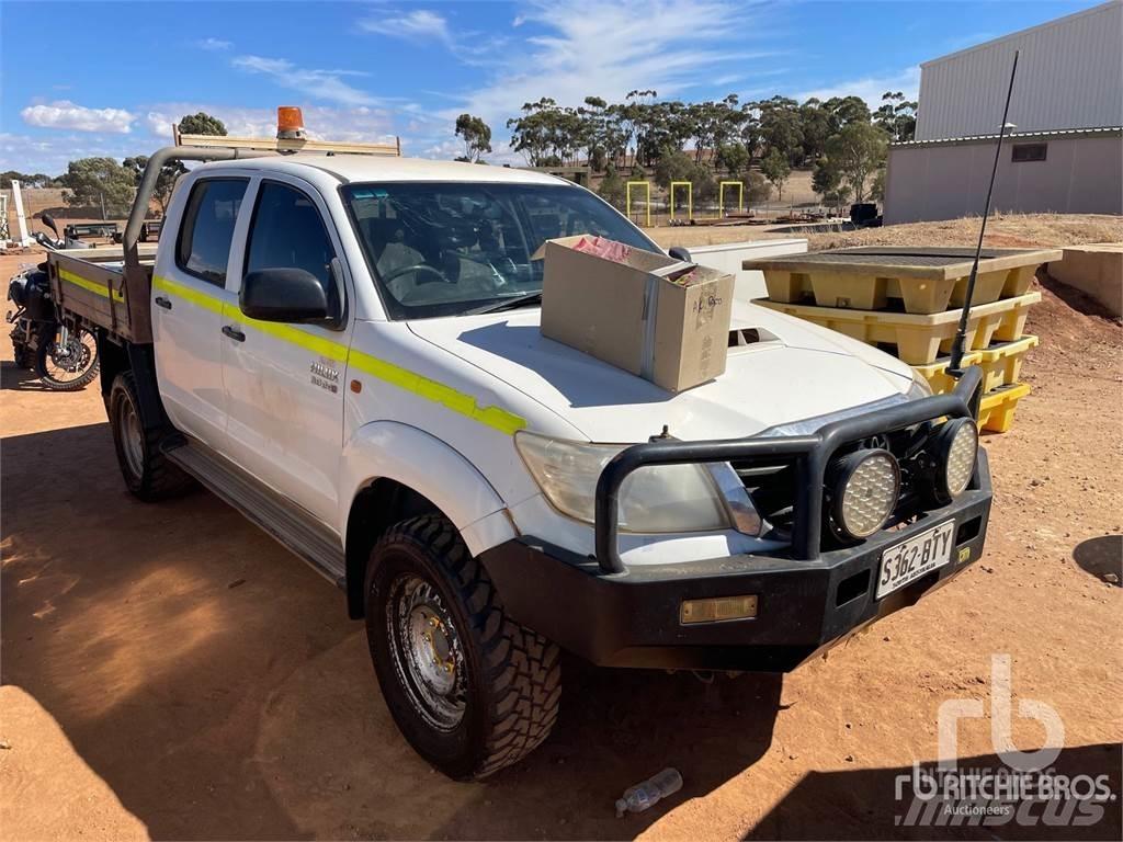 Toyota HILUX Pikaplar
