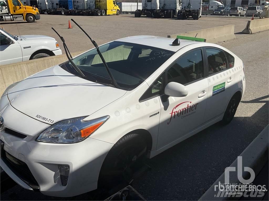 Toyota PRIUS Otomobiller