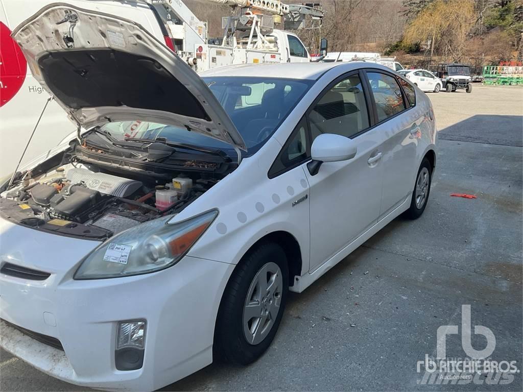 Toyota PRIUS Otomobiller