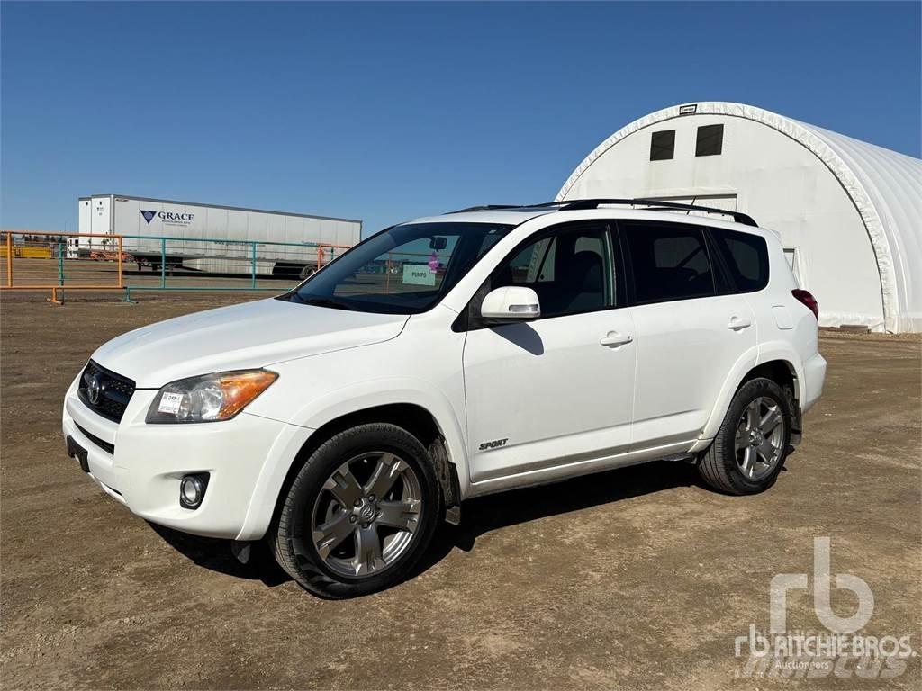 Toyota RAV4 Pikaplar