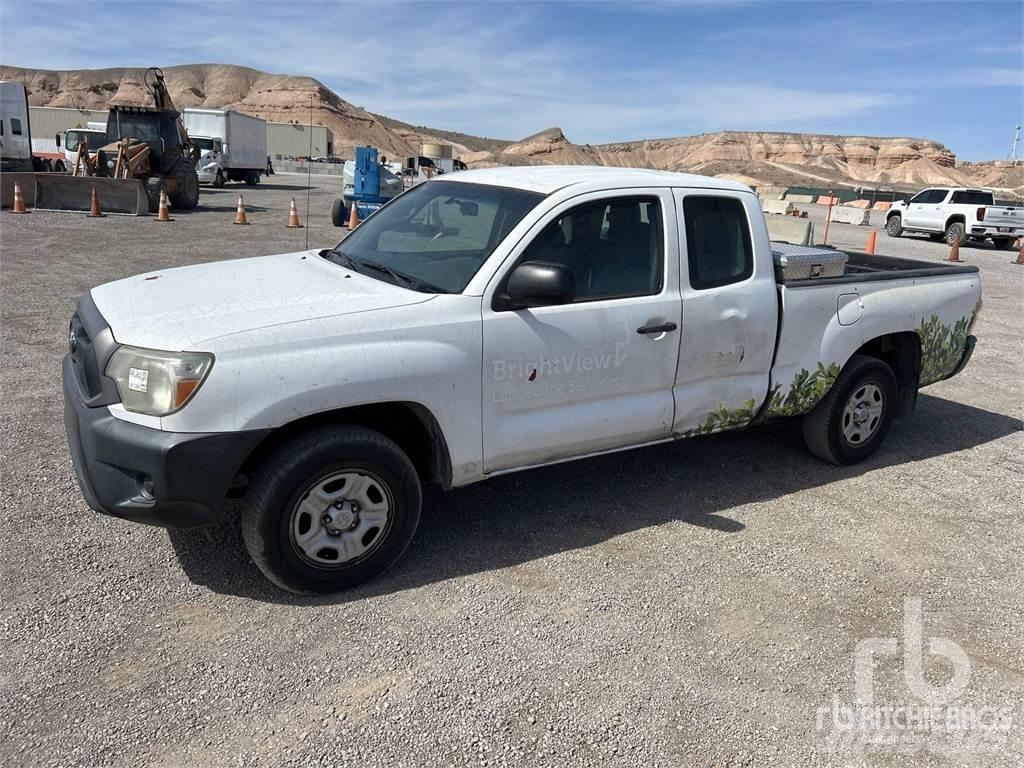 Toyota TACOMA Pikaplar