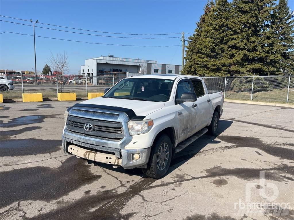 Toyota TUNDRA Pikaplar