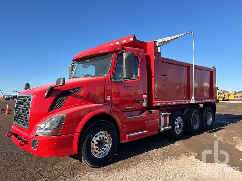 Volvo VNL300 Damperli kamyonlar