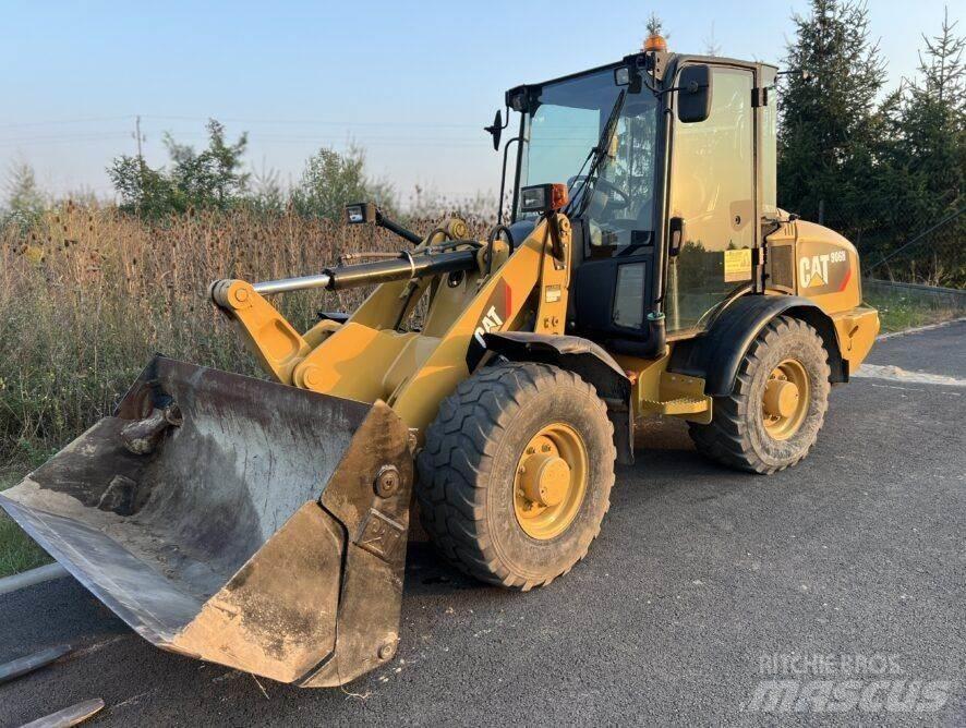 CAT 906H Kazici yükleyiciler