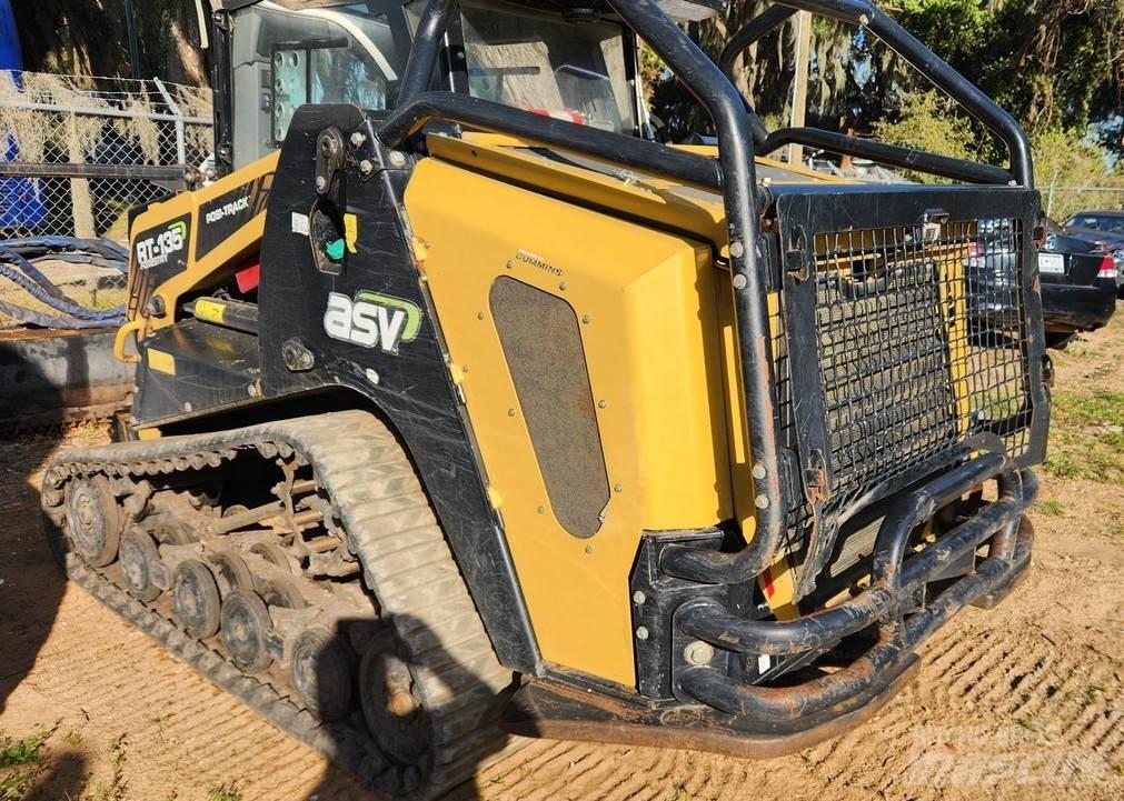 ASV RT135F Skid steer loderler