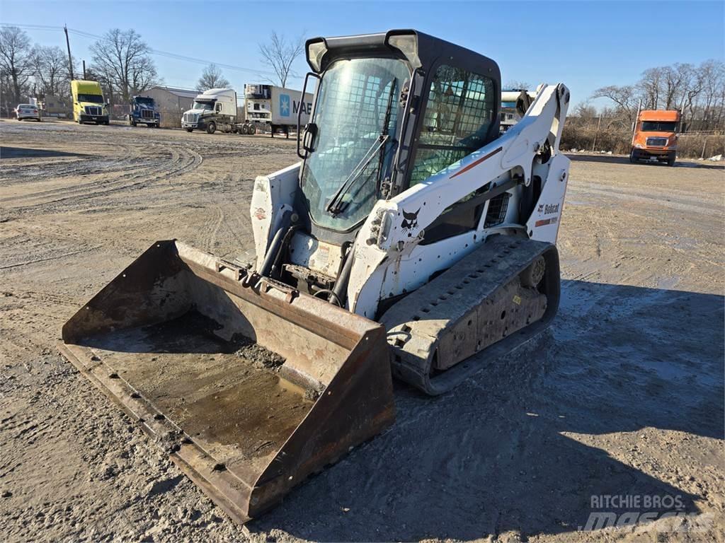 Bobcat T590 Skid steer loderler